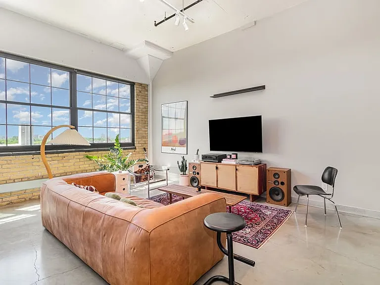 730 Stinson Blvd #406 — Photo 24