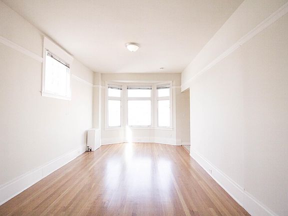 4th image of 1106 Bush St APT 706