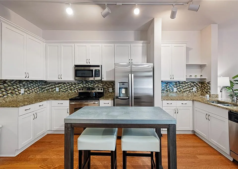 5300 Peachtree Rd #501