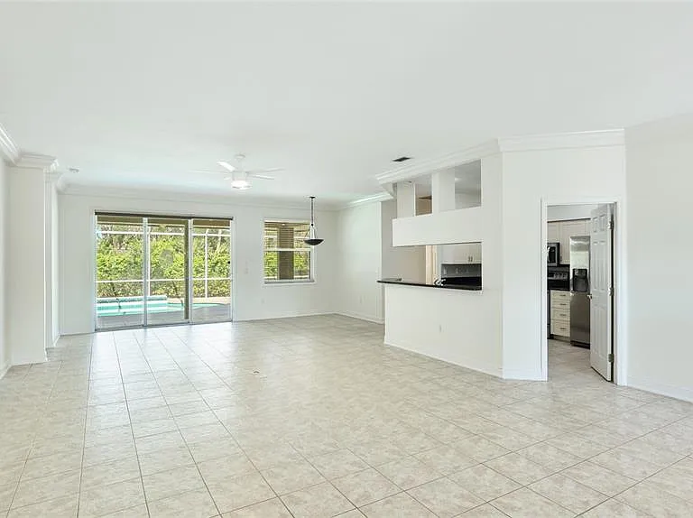 534 Oak Bay Dr — Photo 5