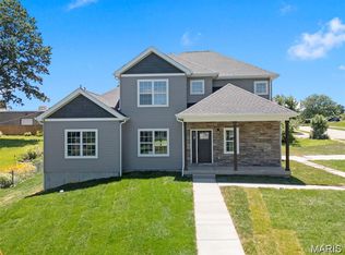 106 Highview Dr, Ballwin, MO 63011