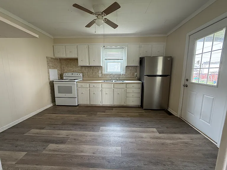 kitchen with included appliances