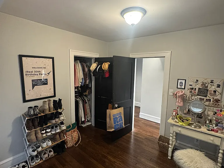 1548 Winton Ave — Photo 7