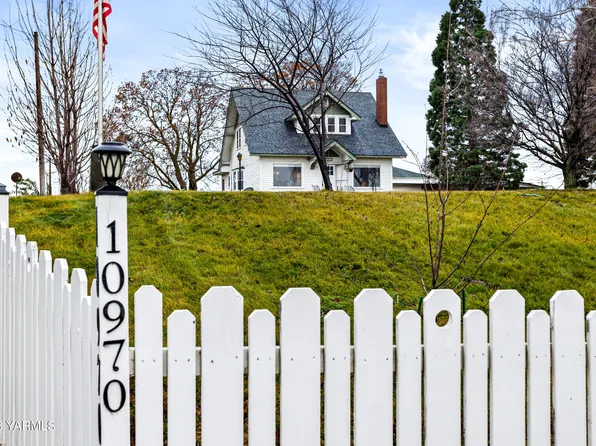 10970 Yakima Valley Hwy, Zillah, WA 98953