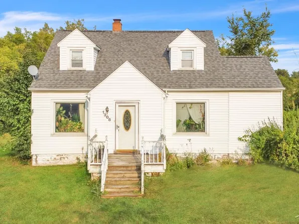 1308 Findley St, Saginaw, MI 48601