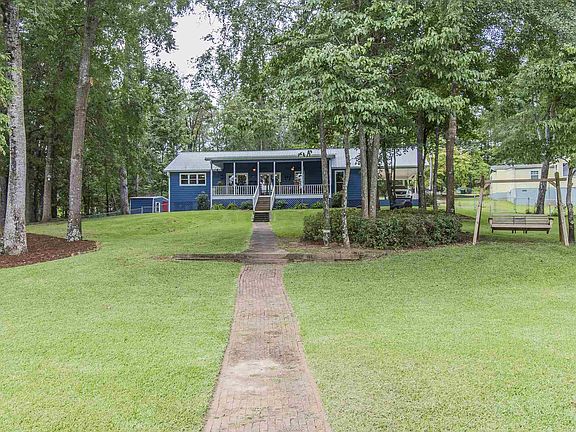 3rd image of 180 Forest Hill Dr