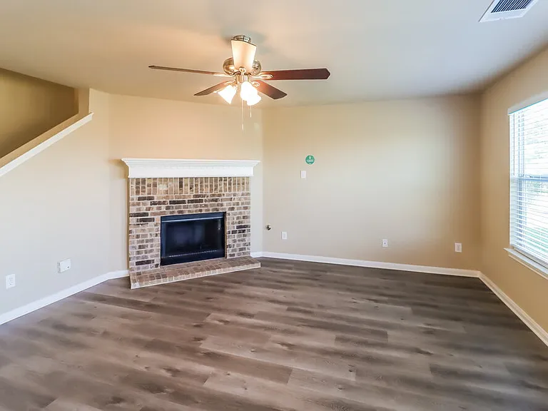 175 Meadowlark Ln — Photo 5