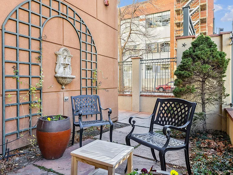 1100 Cherokee St #401 — Photo 3