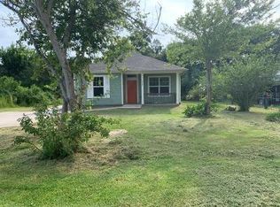 1429 Kane Ln, High Island, TX 77623