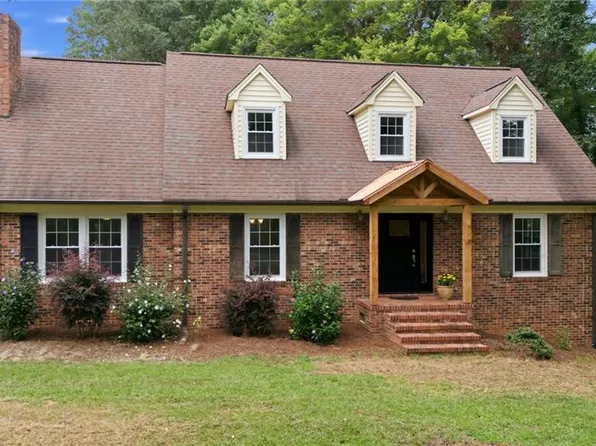 360 Small Rd, Randleman, NC 27317