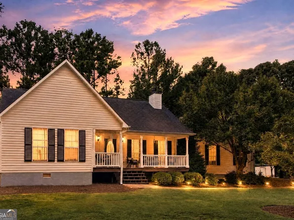 305 Annie Ln, Locust Grove, GA 30248