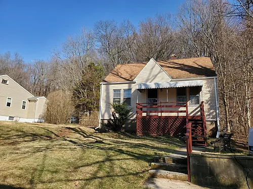 183 Laurel St Photo 1