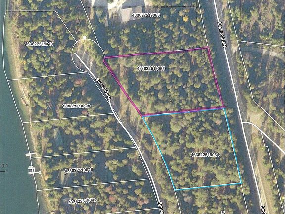 2nd image of 752 Sunset Dr N