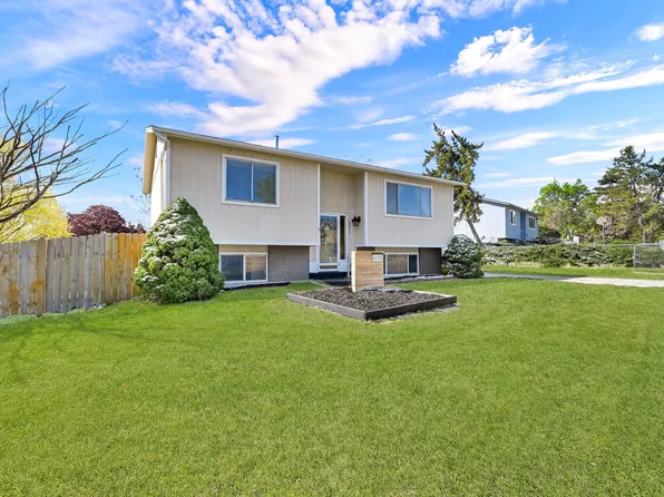 4239 W Sun Dr, Kearns, UT 84118