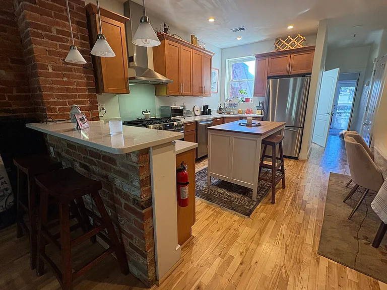 1200 Monroe St NW #B — Photo 6
