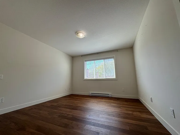 7199 Moffatt Rd #8 — Photo 11