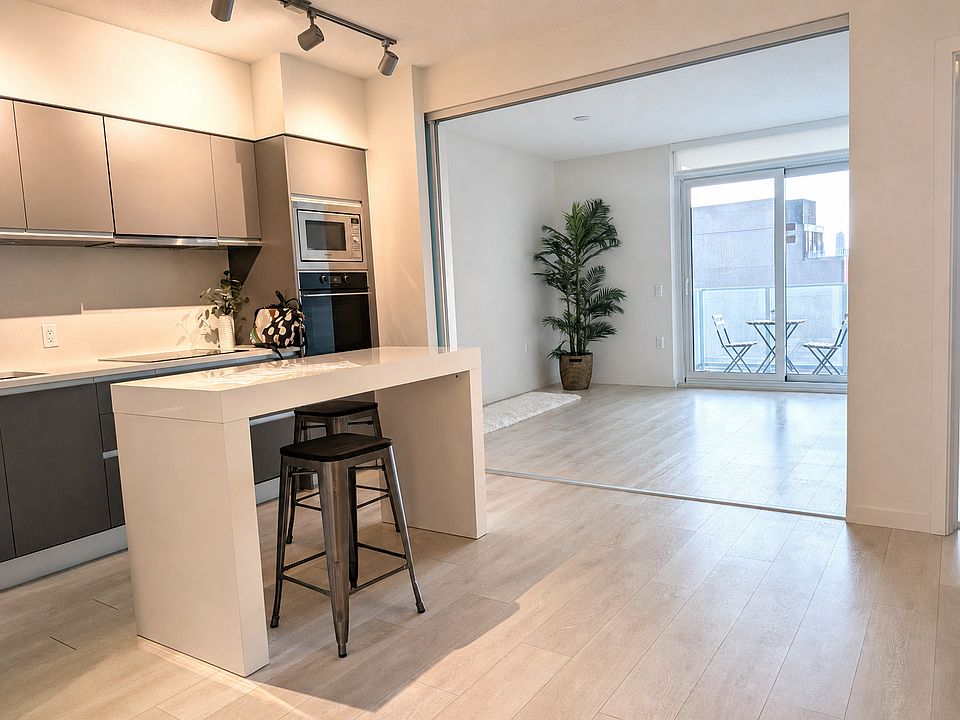 Kitchen and flexible bedroom
