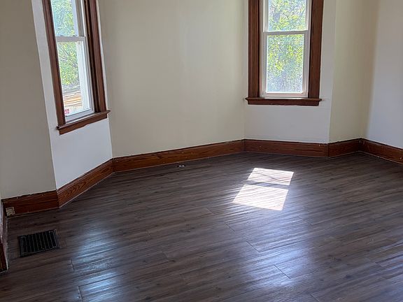 3rd image of 3003 Lehman Rd