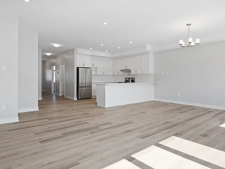 86 Leo Moskos St #86 LEO MOSKOS STREET — Photo 5
