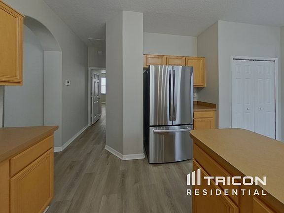 5th image of 3733 Shawn Cir