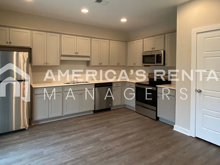 278 Lakewood Ln — Photo 9