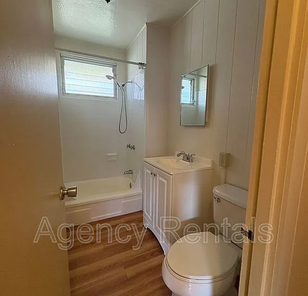 721 Birch St #F — Photo 2