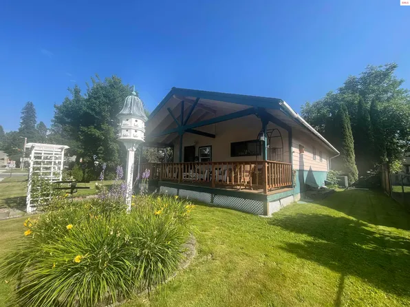 6528 Madison St, Bonners Ferry, ID 83805