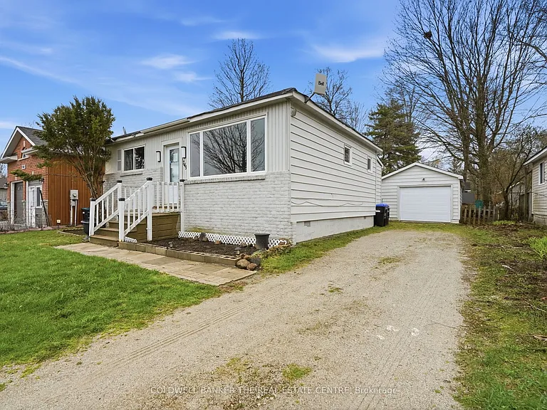749 Innisfil Beach Rd — Photo 1