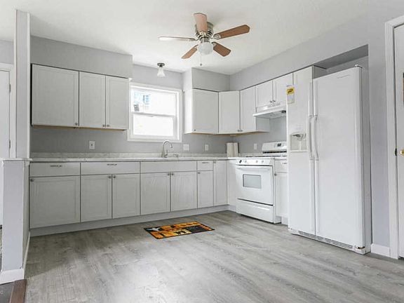 5th image of 221 58th St SE
