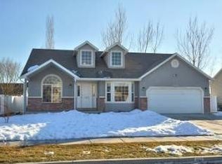 1055 W 350 S, Layton, UT 84041