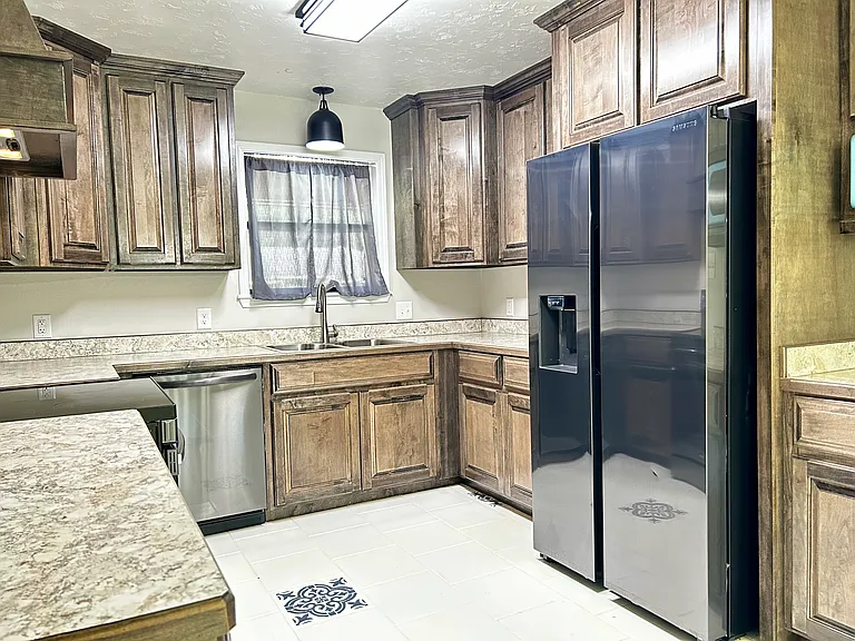 1804 Byron Dr — Photo 8