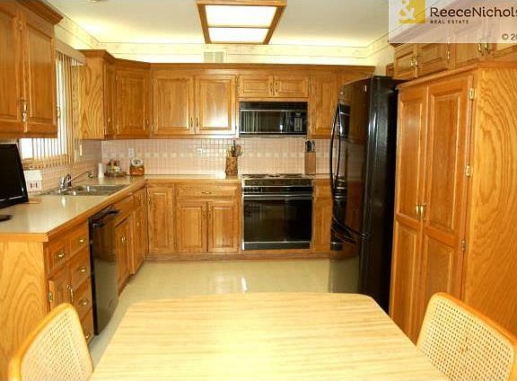 4th image of 419 NW Timberbrooke Dr