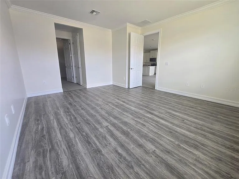 333 Villoresi Blvd — Photo 17