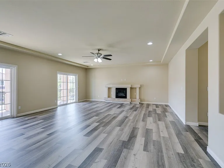 6386 Tomahawk Mill Ct — Photo 7