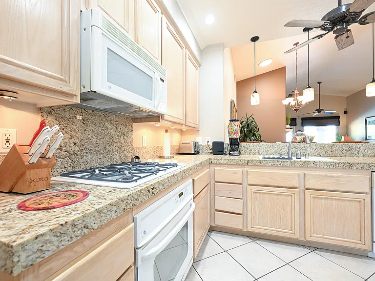 80172 Green Hills Dr — Photo 9