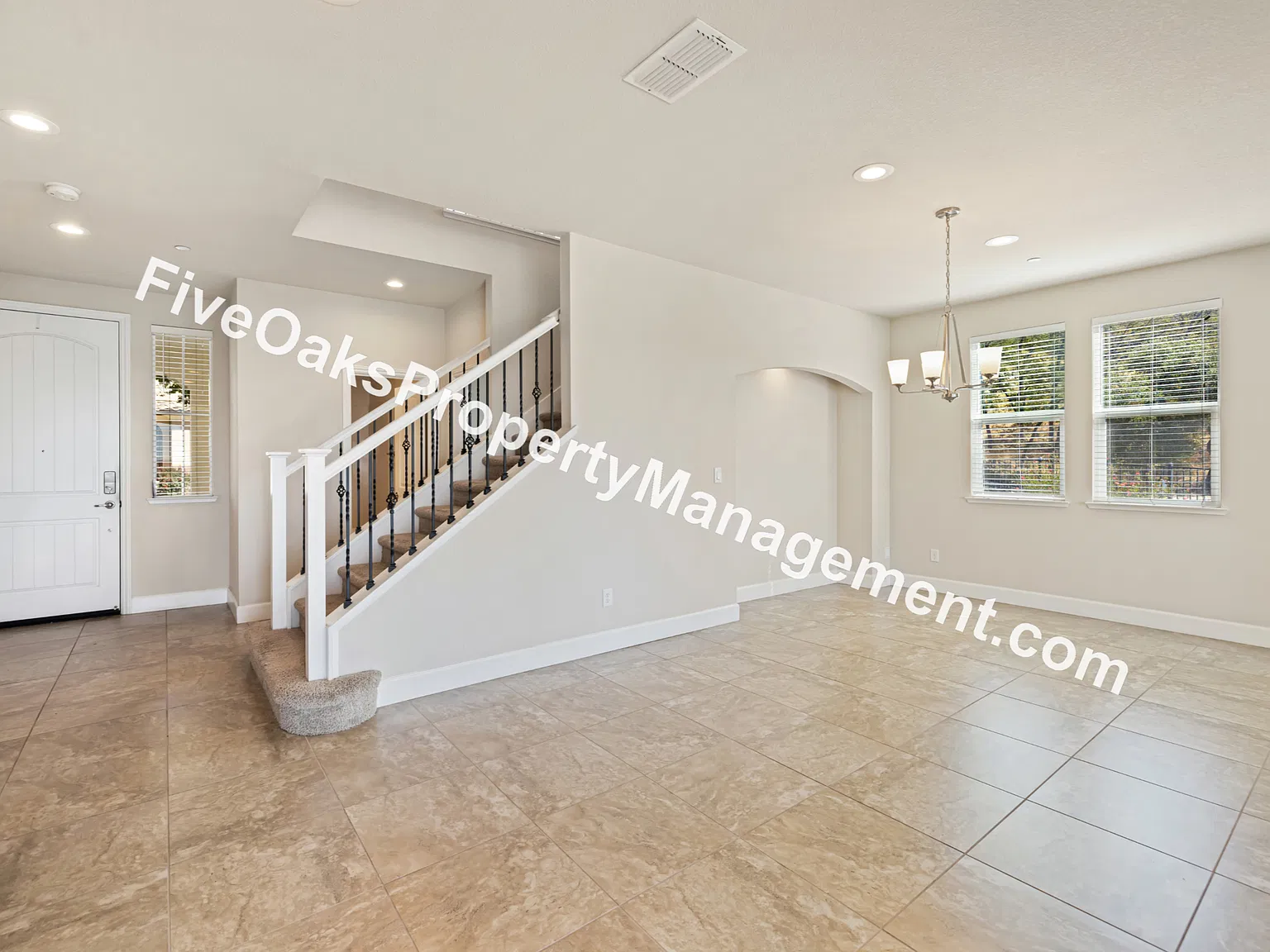 4 bed, 2883 sqft, $3,750 — Photo 3