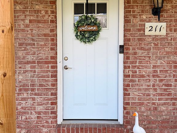 2nd image of 211 Centennial Ave #211