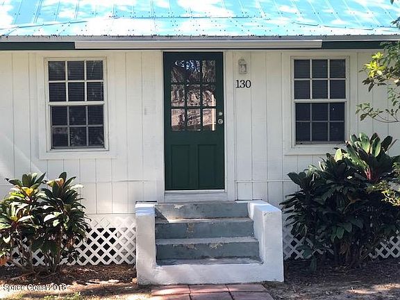 3rd image of 130 Oak St