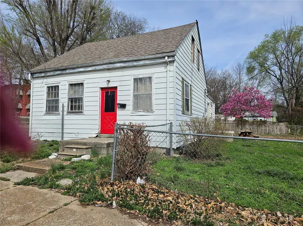 419 W C St, Belleville, IL 62220