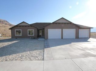 452 N Wilson St, Chelan, WA 98816