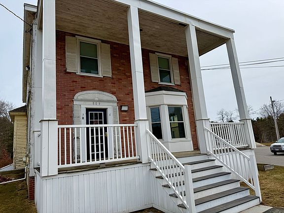 3rd image of 809 Portland Rd #7f9b9b87c