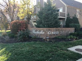 11200 Nieman Rd APT 201, Overland Park, KS 66210