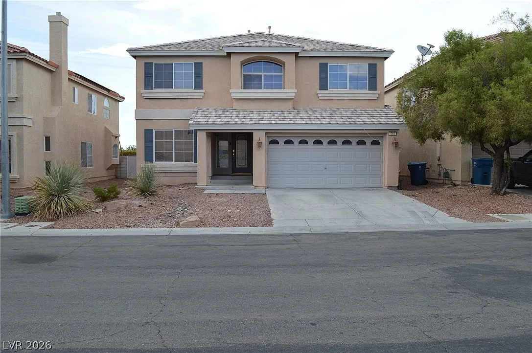 4 bed, 2.5 bath, 2370 sqft, $2,295 — Photo 1