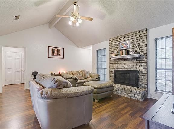 4th image of 1524 Sunny Glen St