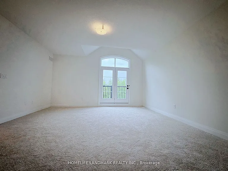 73 West Village Ln — Photo 35