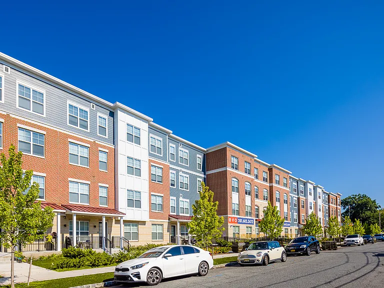 EVO Apartments — Photo 68