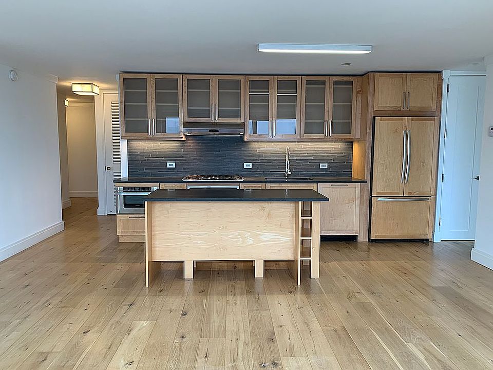 1st image of 201 E 86th St APT 32E