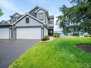 195 Janet Ct, Fox Lake, IL 60020