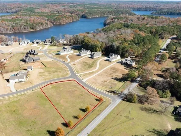 Highland Lakes Cir #15, Northport, AL 35475