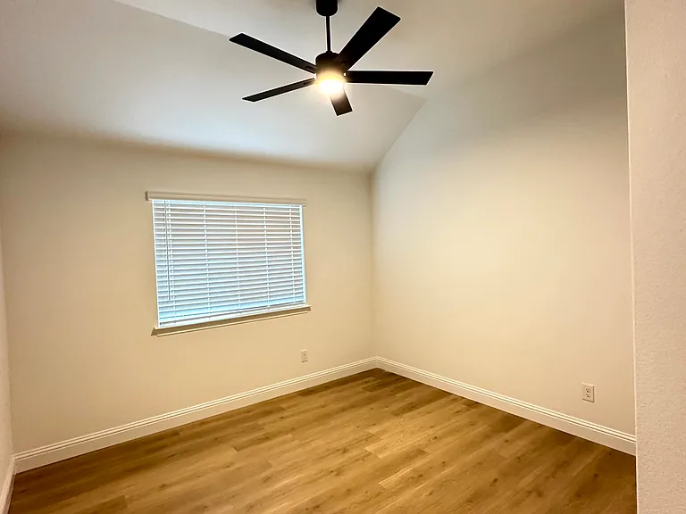 1704 Jaycreek Ct — Photo 5